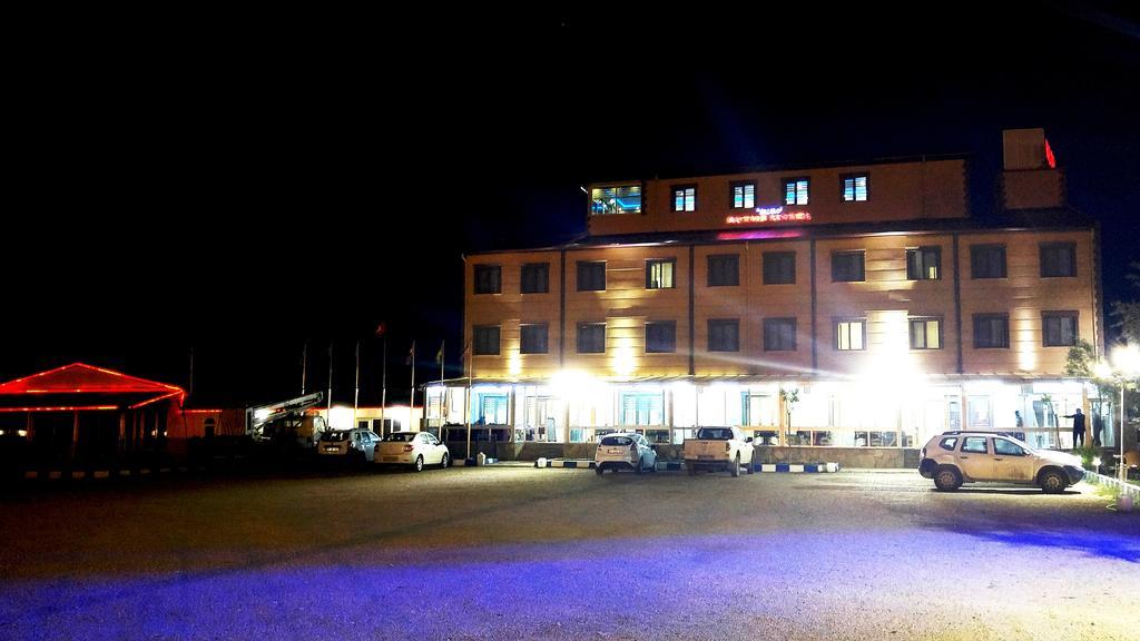 Butik Ertur Hotel Doğubayazıt Exteriör bild